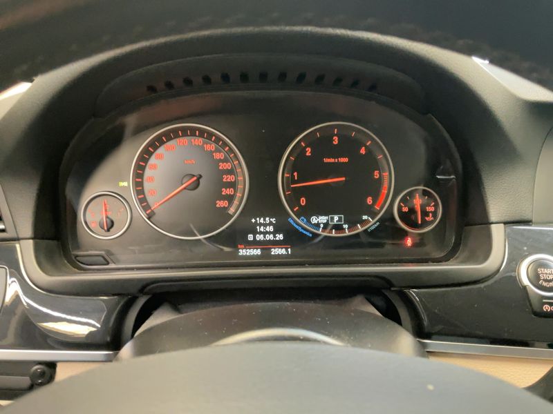 BMW 5er 530d xDrive 2013 – снимка 13