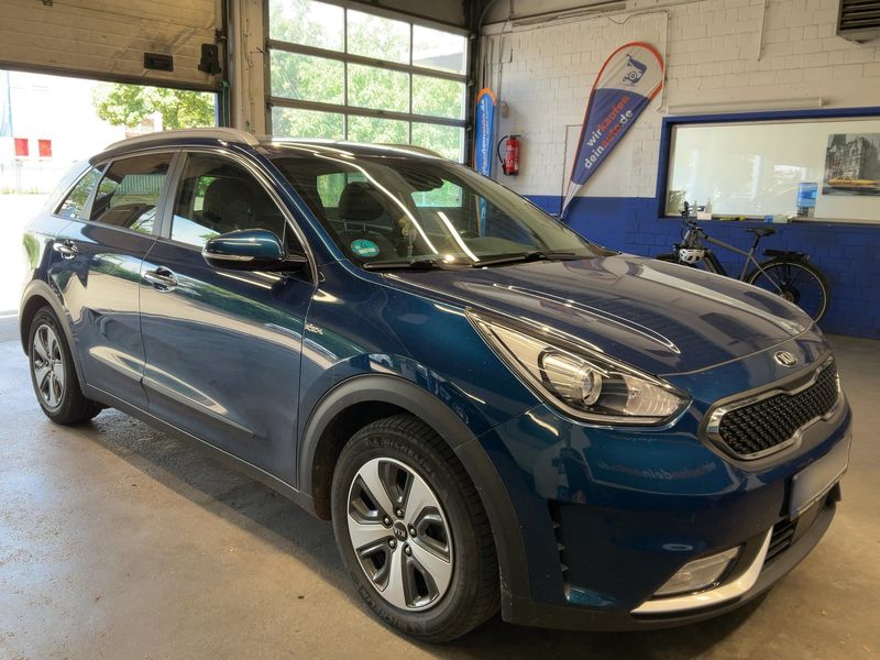 Kia Niro 1.6 Hybrid Vision 2018 – снимка 12