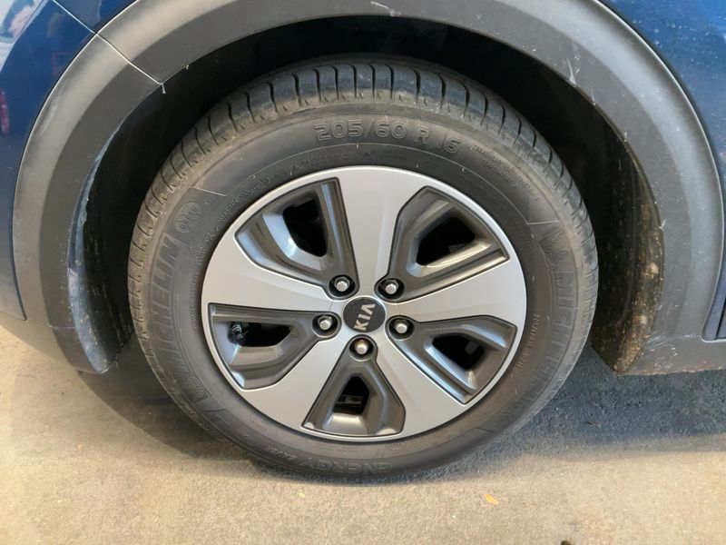 Kia Niro 1.6 Hybrid Vision 2018 – снимка 3