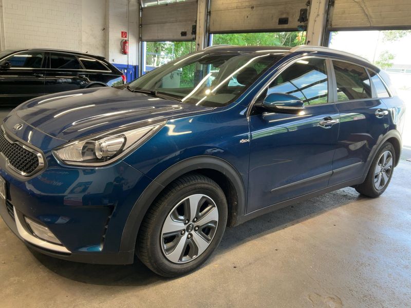 Kia Niro 1.6 Hybrid Vision 2018 – снимка 2