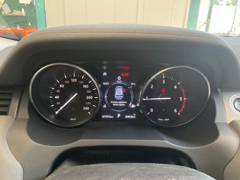 Land Rover Evoque 2.0 Td4 SE Dynamic 2017 – снимка 18