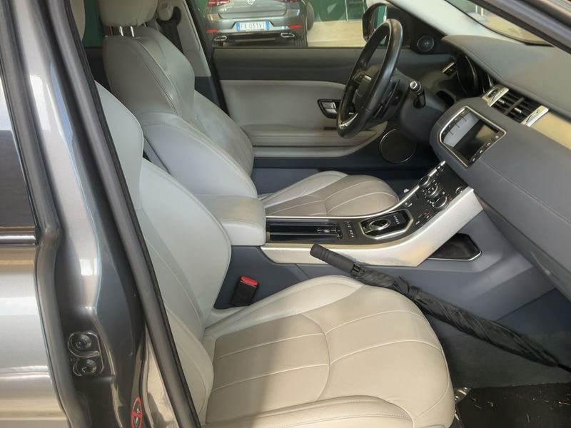Land Rover Evoque 2.0 Td4 SE Dynamic 2017 – снимка 16