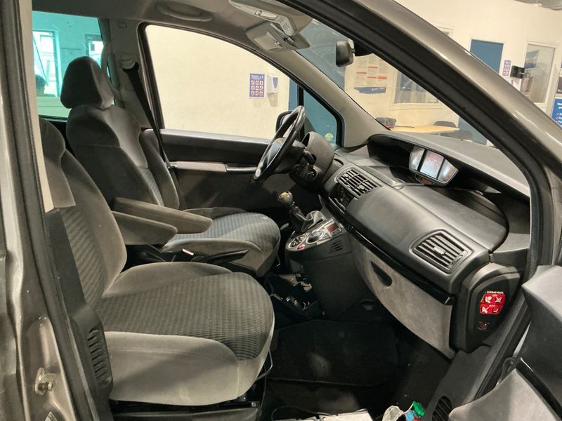 Citroen C8 2.0 HDi Confort 2011 – снимка 3