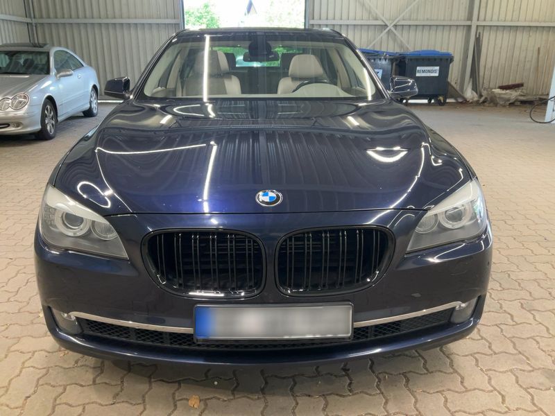 BMW 7er 750i 2010 – снимка 14