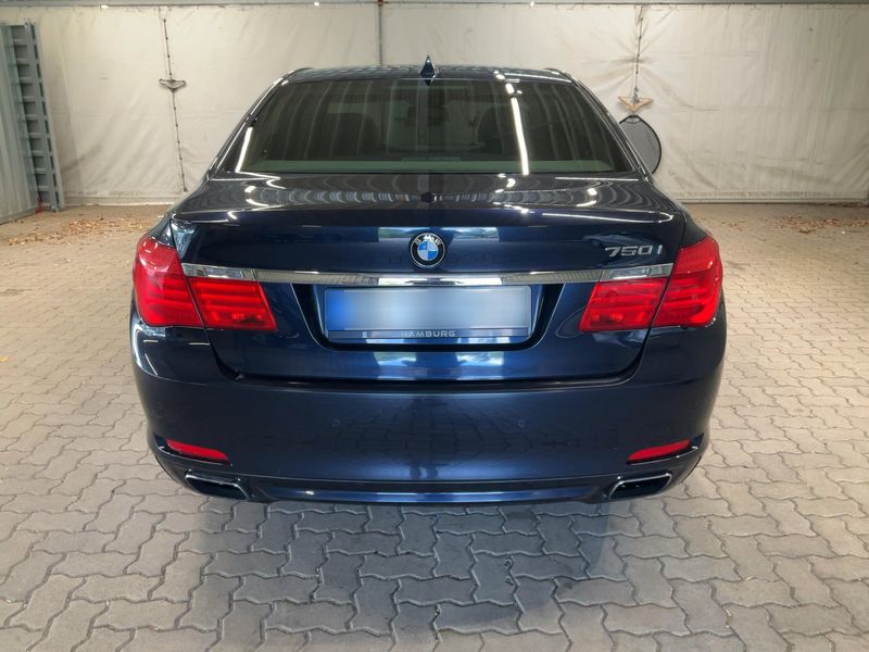 BMW 7er 750i 2010 – снимка 7