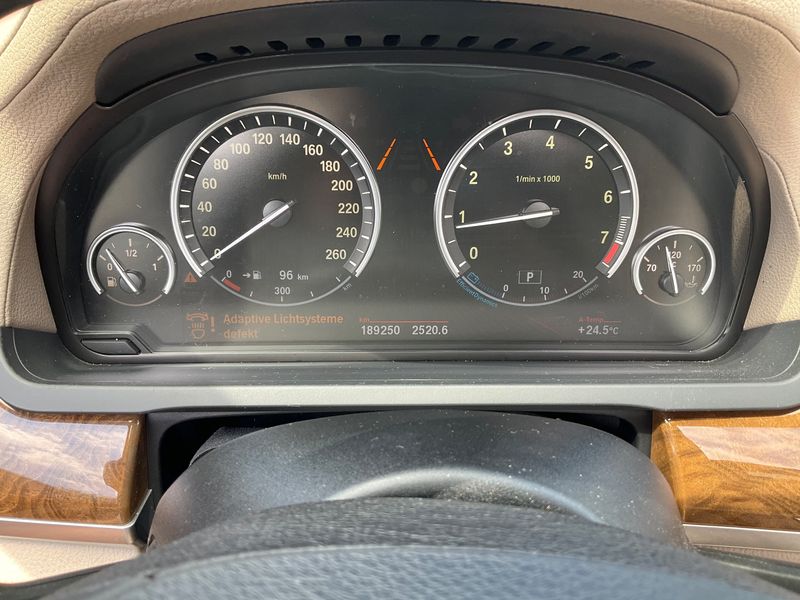BMW 7er 750i 2010 – снимка 18