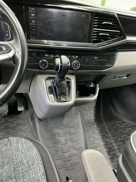 Volkswagen T6 Kombi 2.0 TDI lang FWD 2020 – снимка 39