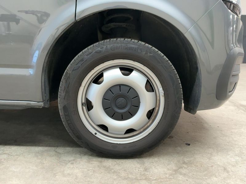 Volkswagen T6 Kombi 2.0 TDI lang FWD 2020 – снимка 11