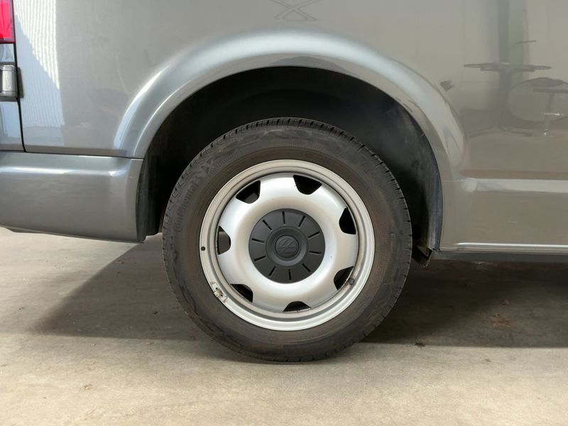 Volkswagen T6 Kombi 2.0 TDI lang FWD 2020 – снимка 9