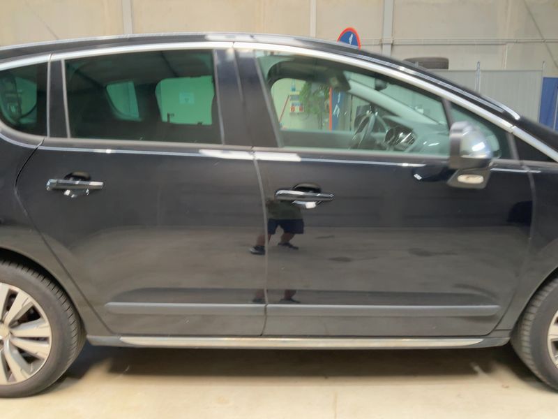 Peugeot 3008 1.6 Blue-HDi Allure 2015 – снимка 10