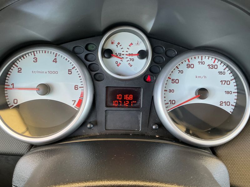 Peugeot 207 1.4 Confort 2008 – снимка 4