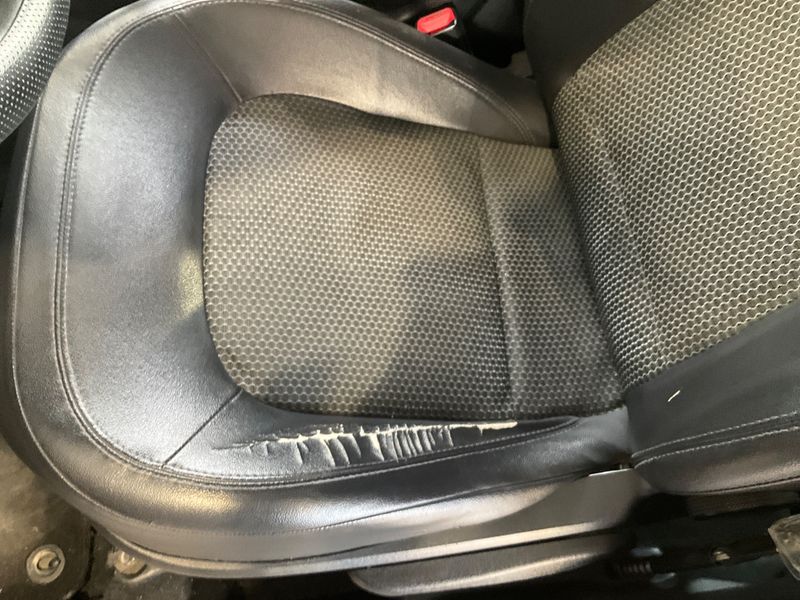 Hyundai ix35 1.7 CRDi Comfort 2WD 2013 – снимка 33