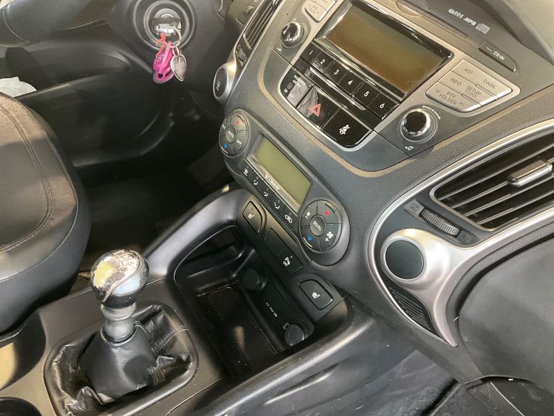 Hyundai ix35 1.7 CRDi Comfort 2WD 2013 – снимка 30
