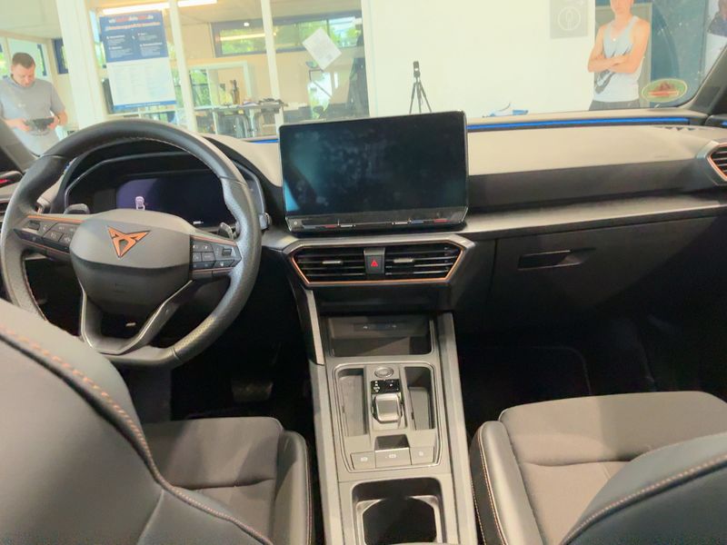 Cupra Leon 2.0 TSI 2024 – снимка 17