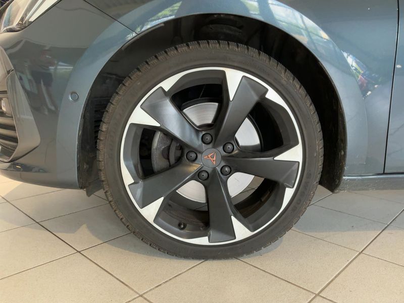 Cupra Leon 2.0 TSI 2024 – снимка 3