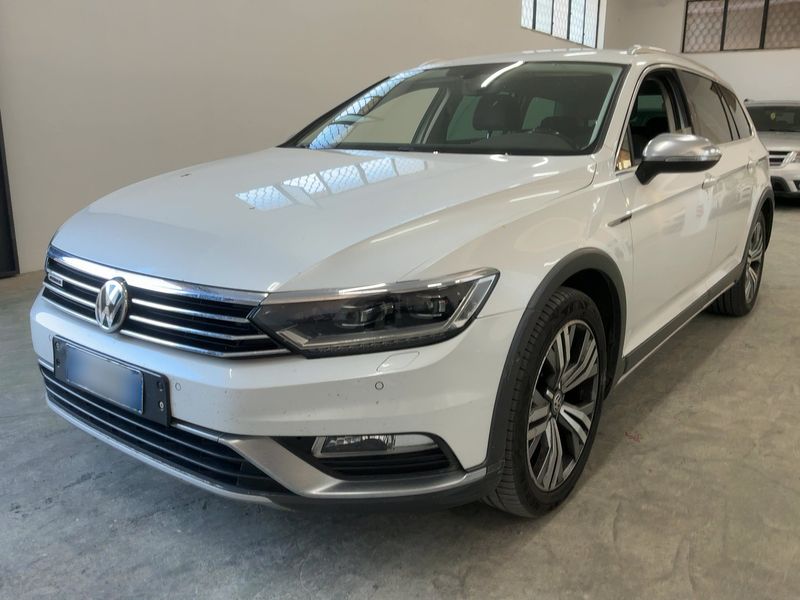 Volkswagen Passat Alltrack 2.0 TDI 4Motion BlueMotion Tech 2016 – снимка 1