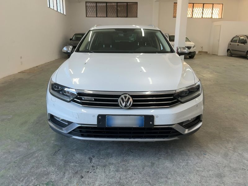 Volkswagen Passat Alltrack 2.0 TDI 4Motion BlueMotion Tech 2016 – снимка 14