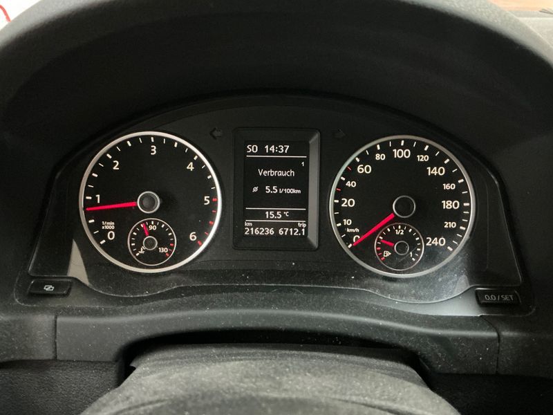 Volkswagen Tiguan 2.0 TDI Team BlueMotion Tech 2011 – снимка 18