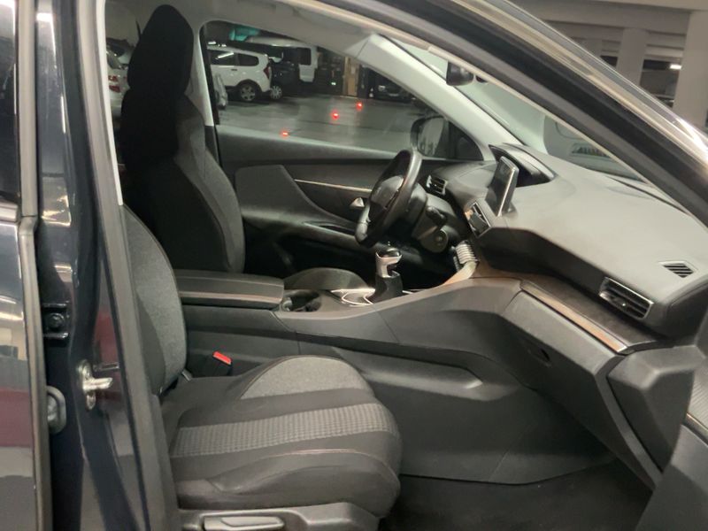 Peugeot 3008 1.2 PureTech Active 2020 – снимка 16