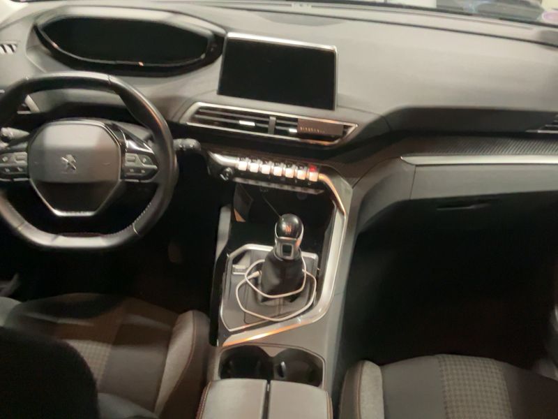 Peugeot 3008 1.2 PureTech Active 2020 – снимка 17