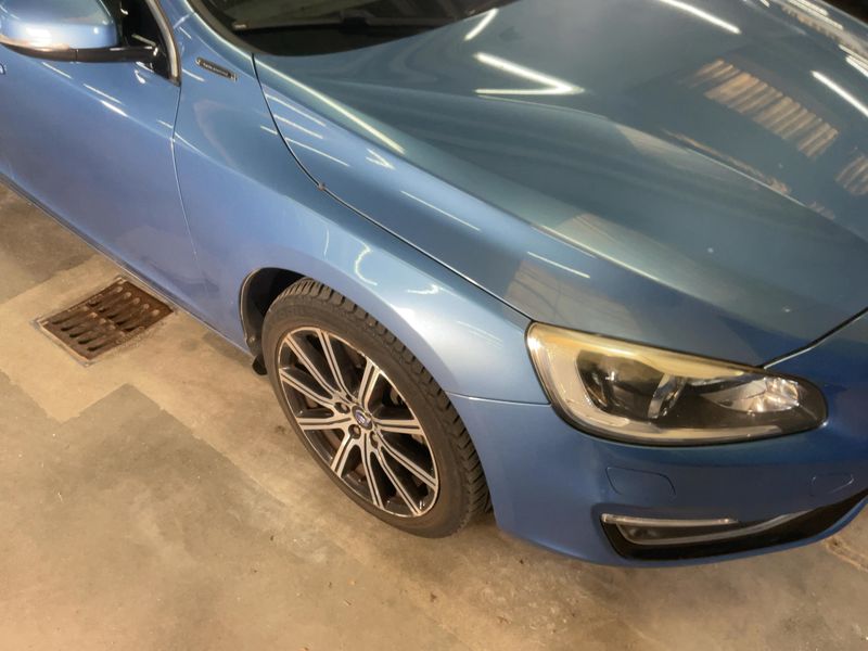 Volvo V60 2.4 D6 Plug-in Hybrid Summum AWD 2014 – снимка 12