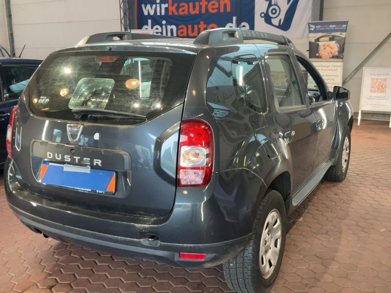 Dacia Duster 1.2 TCe Laureate 4x2 2015 – снимка 8