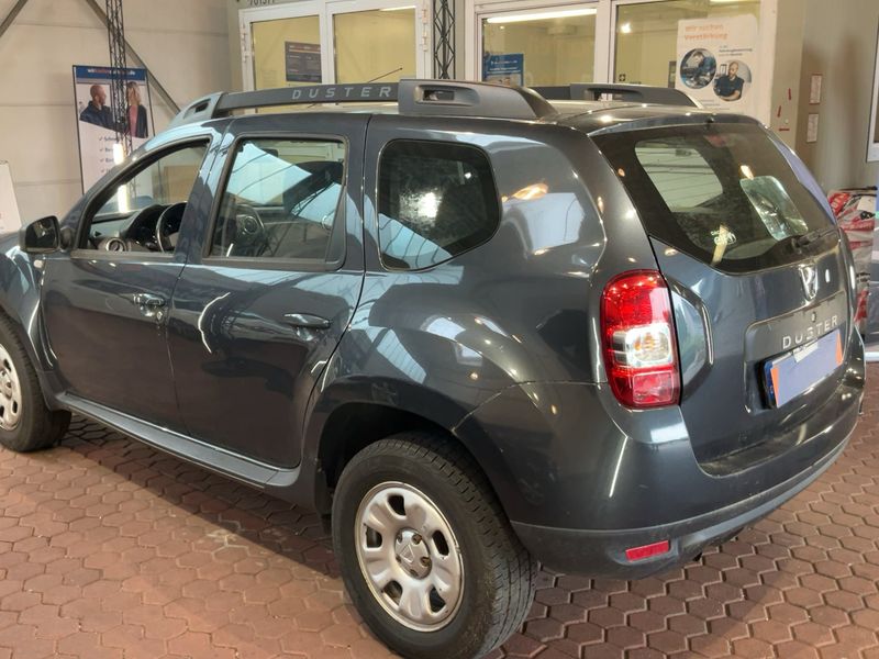 Dacia Duster 1.2 TCe Laureate 4x2 2015 – снимка 6