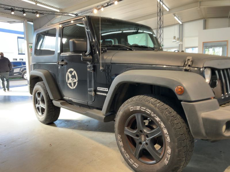 Jeep Wrangler Unlimited 3.8 V6 Sport 2008 – снимка 12