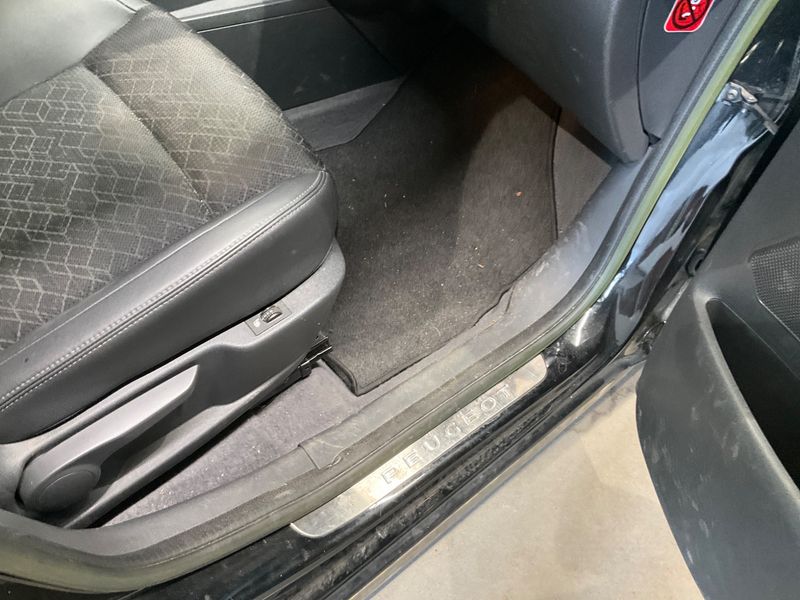 Peugeot 3008 2.0 HDi Allure 2014 – снимка 59