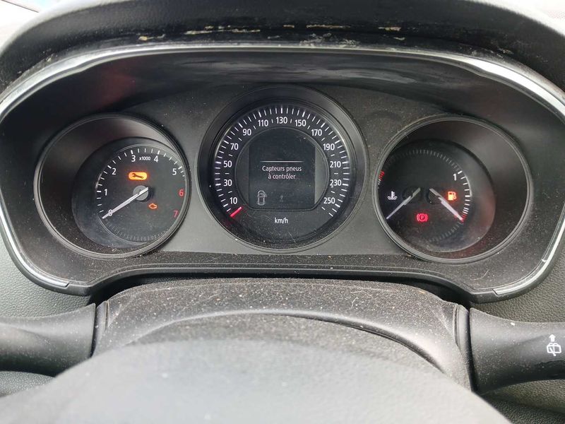 Renault Megane 1.3 TCe Life 2019 – снимка 12
