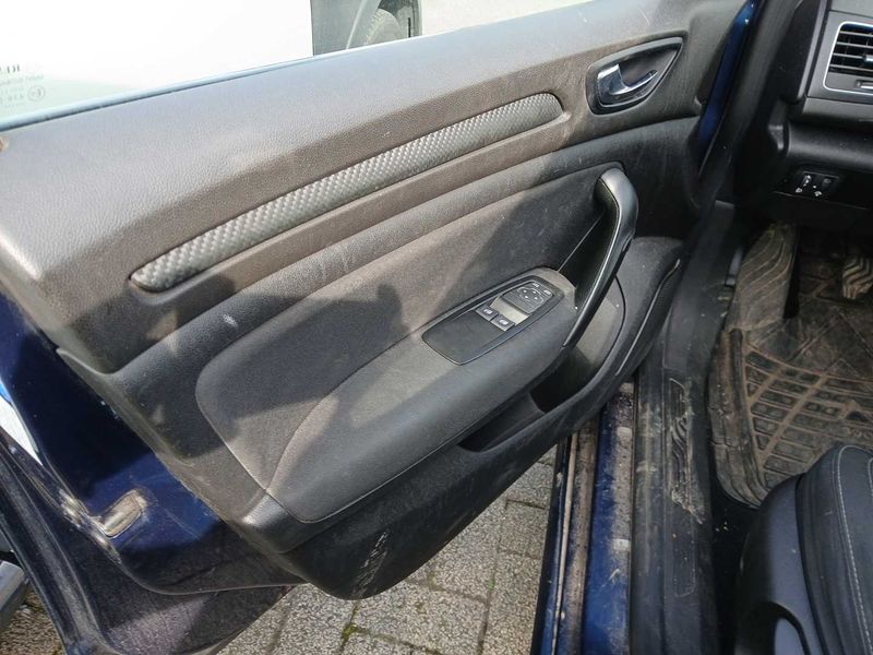 Renault Megane 1.3 TCe Life 2019 – снимка 22