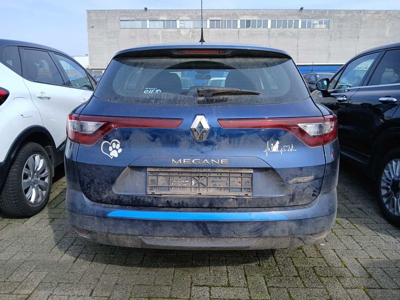 Renault Megane 1.3 TCe Life 2019 – снимка 4