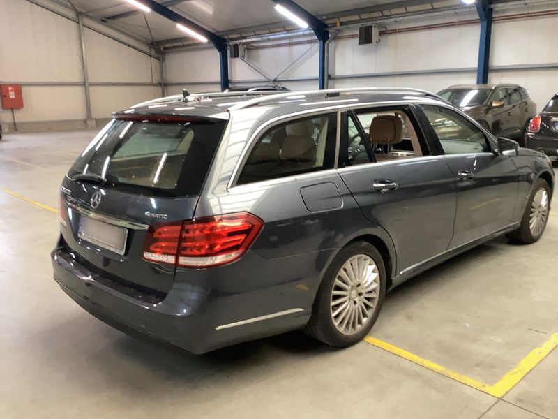 Mercedes-Benz E-Klasse E 250 CDI T 4Matic Elegance 2014 – снимка 8