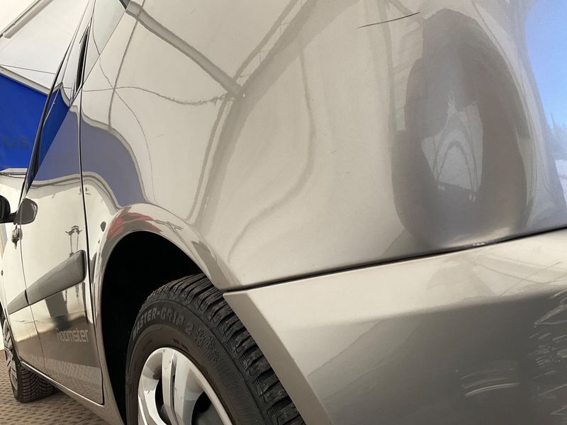 Skoda Roomster 1.2 TSI Ambition Plus Edition 2013 – снимка 26
