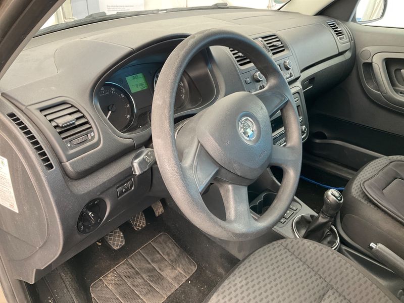 Skoda Roomster 1.2 TSI Ambition Plus Edition 2013 – снимка 32