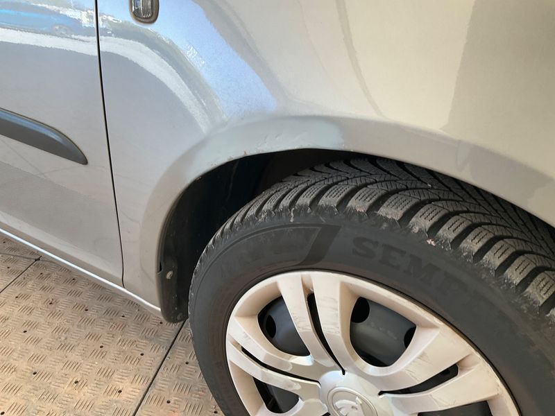 Skoda Roomster 1.2 TSI Ambition Plus Edition 2013 – снимка 22