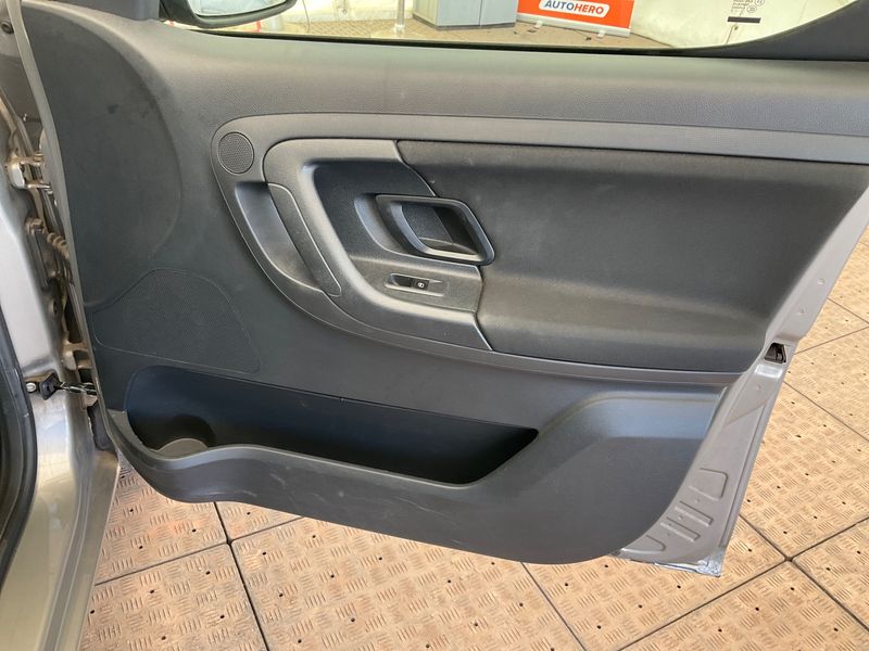 Skoda Roomster 1.2 TSI Ambition Plus Edition 2013 – снимка 39