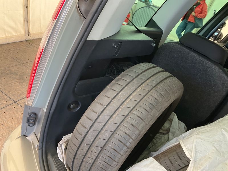 Skoda Roomster 1.2 TSI Ambition Plus Edition 2013 – снимка 38
