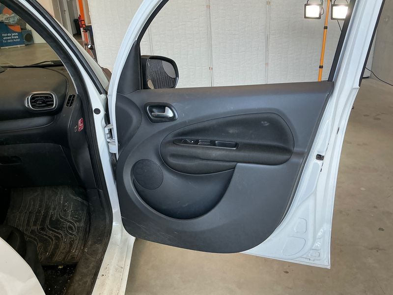 Citroen C3 Picasso 1.6 HDi Flash 2016 – снимка 43