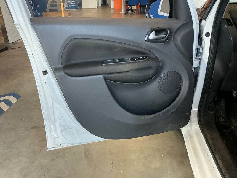 Citroen C3 Picasso 1.6 HDi Flash 2016 – снимка 36