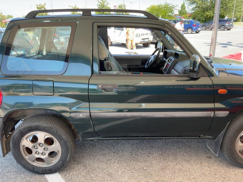Mitsubishi Pajero 1.8 GDI Comfort II 1800 2000 – снимка 10