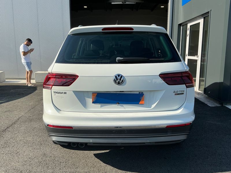 Volkswagen Tiguan 2.0 TDI Carat Edition 4Motion BlueMotion Tech 2016 – снимка 7