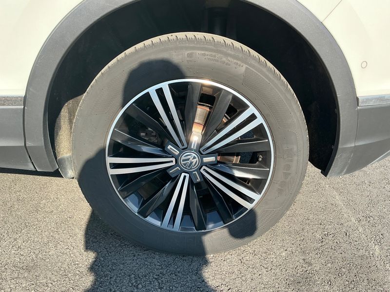 Volkswagen Tiguan 2.0 TDI Carat Edition 4Motion BlueMotion Tech 2016 – снимка 5