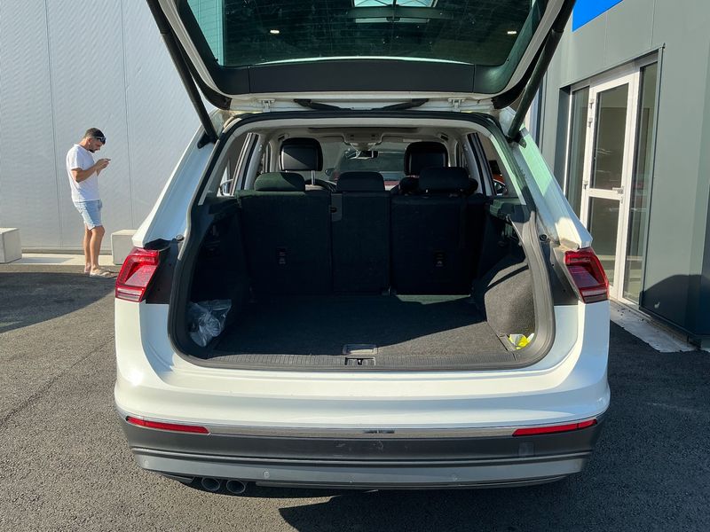 Volkswagen Tiguan 2.0 TDI Carat Edition 4Motion BlueMotion Tech 2016 – снимка 15