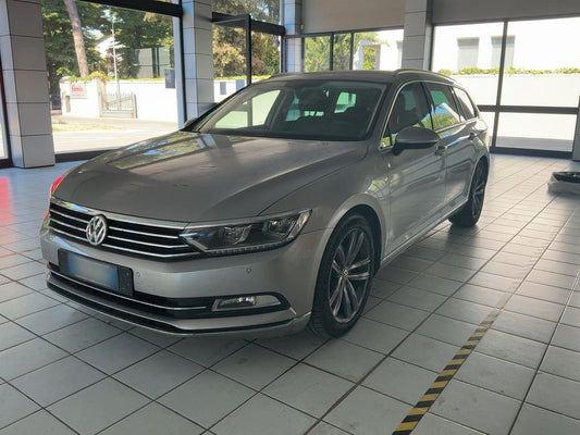 Volkswagen Passat 2.0 TDI Highline BlueMotion Tech 2017 – снимка 1