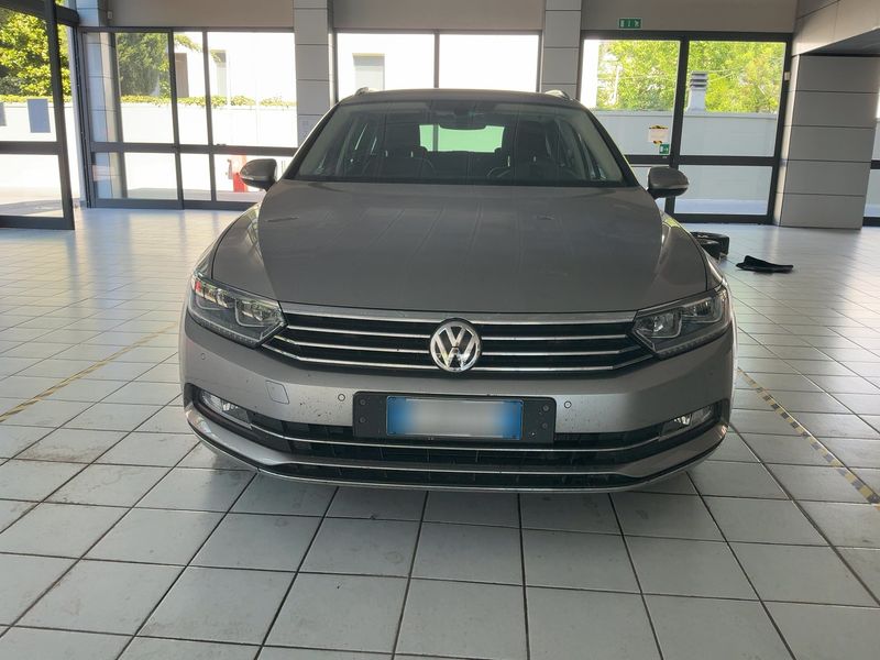 Volkswagen Passat 2.0 TDI Highline BlueMotion Tech 2017 – снимка 14