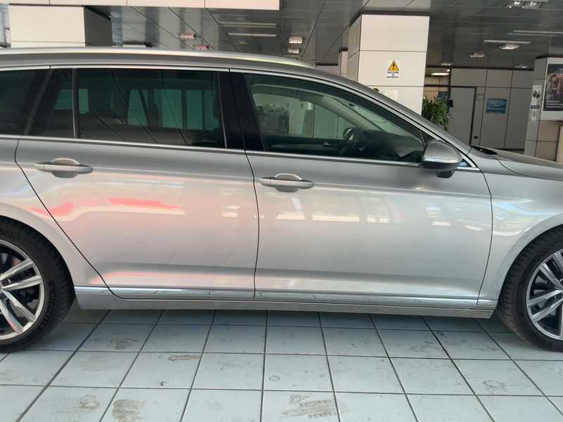 Volkswagen Passat 2.0 TDI Highline BlueMotion Tech 2017 – снимка 10