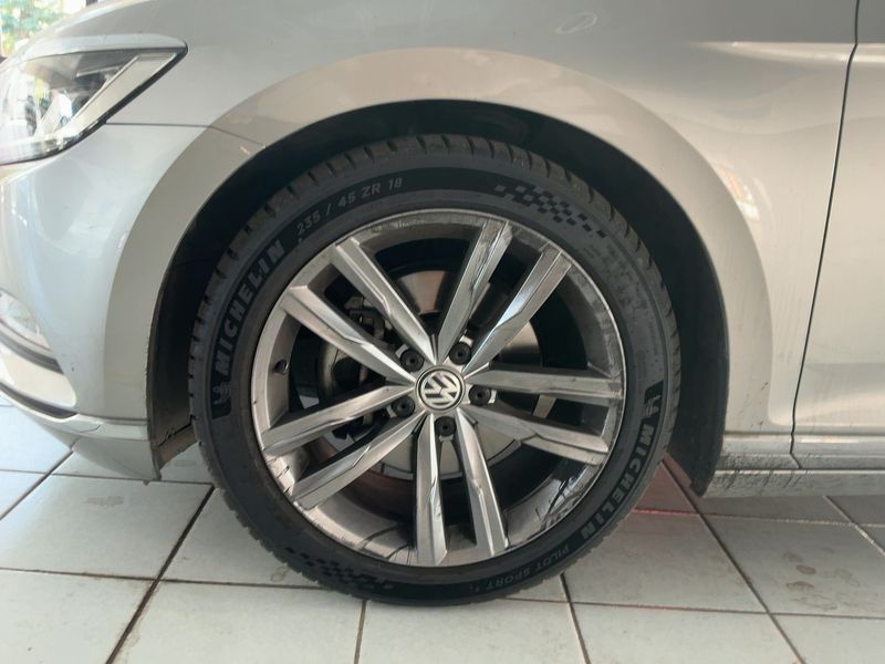 Volkswagen Passat 2.0 TDI Highline BlueMotion Tech 2017 – снимка 3