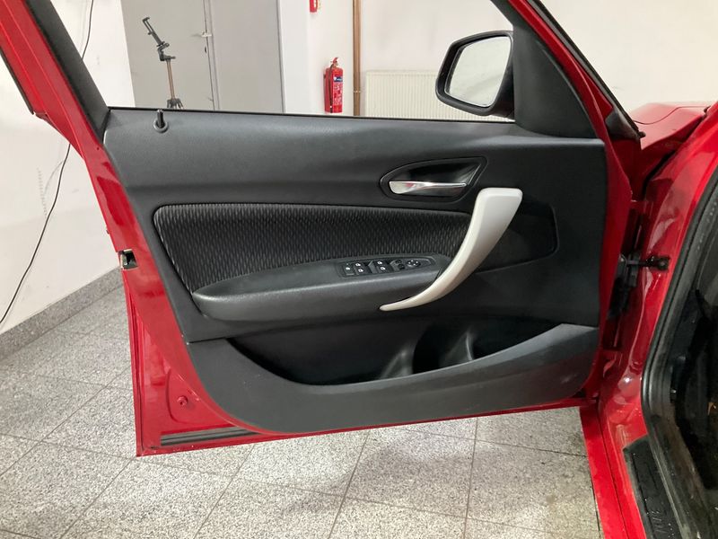 BMW 1er 120d xDrive 2014 – снимка 32