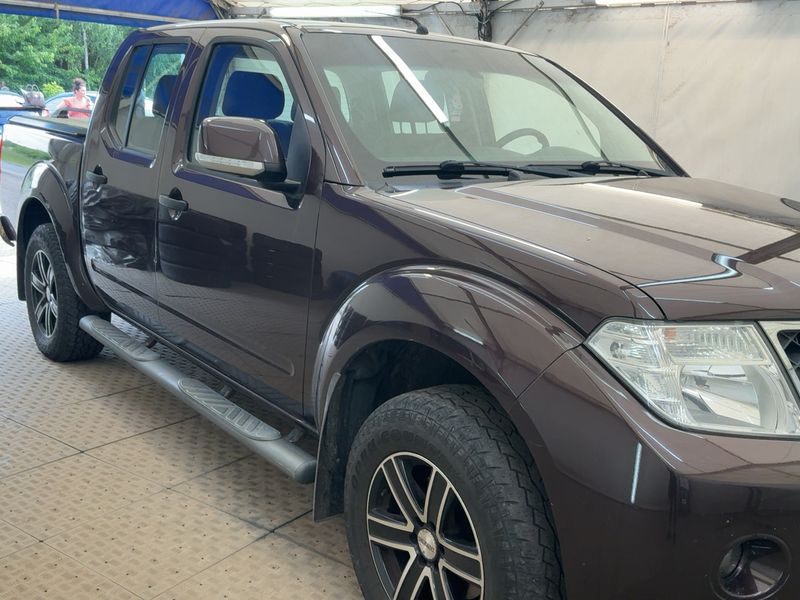 Nissan Navara Pick-up 2.5 dCi Double Cab SE 4x4 2014 – снимка 12